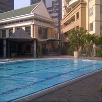 Photo taken at Paladian Park Swimming Pool by Veliana H. on 11/16/2012