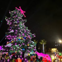 Photo taken at Wholiday Tree Lighting by Emily C. on 12/21/2021
