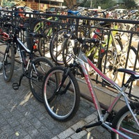 Foto diambil di Bisiklet Evim Bike &amp;amp; Cafe oleh Ayfer T. pada 8/30/2016