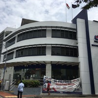Photo taken at Rochor Neighbourhood Police Centre by BronzeParrot on 7/15/2018
