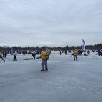 Foto tirada no(a) U.S. Pond Hockey Championship por Scott R. em 1/30/2016