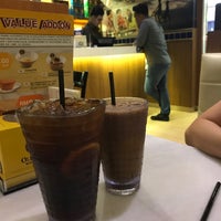 Photo taken at OldTown White Coffee by QiQi C. on 2/10/2018