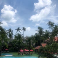 Photo taken at Patong Beach Hotel by Bo 6rooq 🫰🏼 ♈. on 7/24/2019