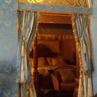 Foto diambil di Gramercy Mansion Bed &amp;amp; Breakfast oleh Stacie A. pada 4/5/2013