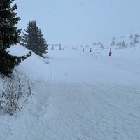 Photo taken at COURCHEVEL AVENTURE by SARAH on 12/15/2022