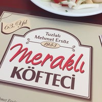 รูปภาพถ่ายที่ Meraklı Köfteci โดย batislam เมื่อ 5/14/2016