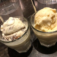 1/19/2018 tarihinde Nyah M.ziyaretçi tarafından Afters Espresso &amp;amp; Desserts'de çekilen fotoğraf