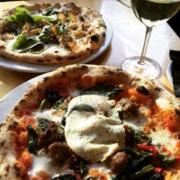 5/28/2015 tarihinde bOnziyaretçi tarafından Pizzeria Ortica'de çekilen fotoğraf