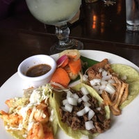 Das Foto wurde bei Taco Rosa Mexico City Cuisine - Irvine von bOn am 6/7/2017 aufgenommen