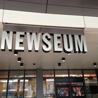 Photo taken at Newseum by Ленка К. on 2/5/2013