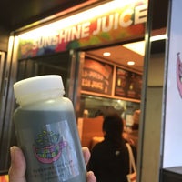 Photo taken at Sunshine Juice by yunchan on 3/4/2015
