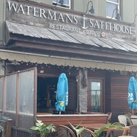 Foto scattata a Watermans - A Safe House For Surfers da Rose P. il 1/18/2024