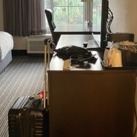 Photo taken at La Quinta Inn &amp;amp; Suites Santa Clarita - Valencia by Rose P. on 2/3/2022