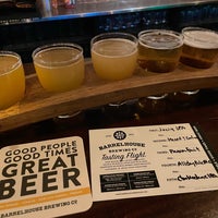 Photo taken at BarrelHouse Brewing SLO - Taproom by Alex S. on 7/12/2022