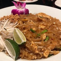 Photo taken at Signature Thai Cuisine by Winnie R. on 6/13/2022