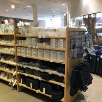 Photo taken at MUJI 無印良品 by Brian W. on 7/6/2019