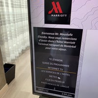 Снимок сделан в Montreal Airport Marriott In-Terminal Hotel пользователем Nora E. 2/8/2022