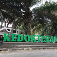 Photo taken at Fakultas Kedokteran by Ayi M. on 9/2/2018