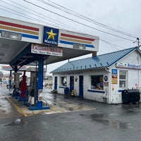 Photo taken at Reighard&amp;#39;s America&amp;#39;s Oldest Gas Station by Moha on 2/16/2023