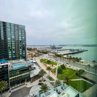 Foto scattata a SpringHill Suites by Marriott San Diego Downtown/Bayfront da طارق il 9/27/2021