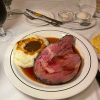 Photo taken at Lawry&#39;s The Prime Rib by طارق on 10/1/2023