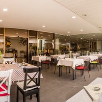 Photo taken at Restaurant Pizzeria Đir by Restaurant Pizzeria Đir on 8/6/2016