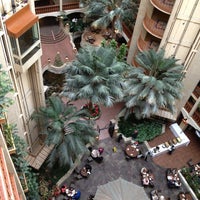 Photo taken at Embassy Suites by Hilton by Rogelio L. on 12/30/2012