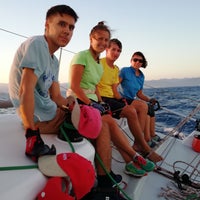 Das Foto wurde bei Cyprus International Sailing Club (CISC) von Дарья З. am 10/17/2018 aufgenommen