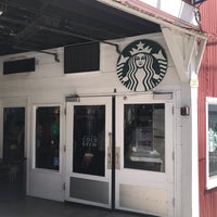 Photo taken at Starbucks by Yang K. on 6/10/2019
