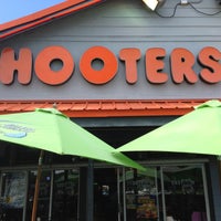 Photo taken at Hooters by Nezar S. on 5/13/2013