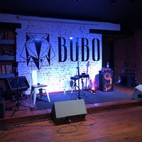 Foto diambil di BUBO Tutor Club &amp;amp; Gastropub oleh Nadya L. pada 6/10/2017