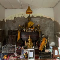Photo taken at วัดขุนสมุทราวาส (วัดขุนสมุทรจีน) by CashCash on 10/23/2022