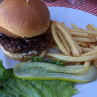 Photo taken at Ruby&amp;#39;s Diner by cey l. on 9/21/2014