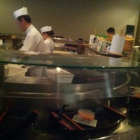 5/29/2014 tarihinde elle🌸 9.ziyaretçi tarafından Sushi Ginza Restaurant'de çekilen fotoğraf