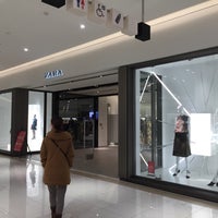Zara 中原区 107 Visitors
