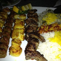 4/25/2013 tarihinde natziyaretçi tarafından Iran Zamin Restaurant'de çekilen fotoğraf