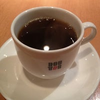 Photo taken at ドトールコーヒーショップ 蔵前2丁目店 by momonga t. on 12/18/2012