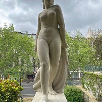Photo taken at Jardin de Reuilly – Paul Pernin by Ardavan B. on 4/20/2024