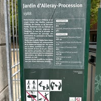 Photo taken at Jardin d&amp;#39;Alleray-Procession by Ardavan B. on 8/5/2023