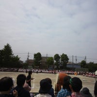 Photo taken at 府中市立 本宿小学校 by あべ つ. on 5/25/2013