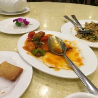 2/27/2015 tarihinde Chris N.ziyaretçi tarafından Beijing Restaurant'de çekilen fotoğraf