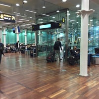 Photo taken at London St Pancras International Eurostar Terminal by Roque F. on 5/2/2016