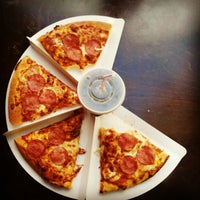 Das Foto wurde bei Pizza Hut von Levin H. am 10/20/2012 aufgenommen