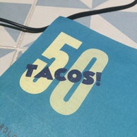 Foto tirada no(a) 50 Tacos por Aldo A. em 12/18/2014