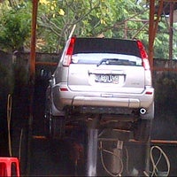 Photo taken at CARS 24 Hours Car Wash by Agung D. on 10/28/2013