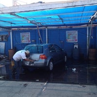 Photo taken at Autolavado Coco Wash by Ivan V. on 11/8/2012