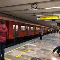 Photo taken at Metro La Raza (Líneas 3 y 5) by Miguel P. on 11/16/2018
