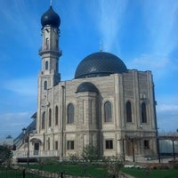 Photo taken at Мечеть им. Шейха Дени Арсанова by Hadj B. on 10/14/2012