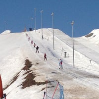 Photo taken at Горнолыжный спортивный комплекс «Ново-Переделкино» by Konstantin V. on 4/13/2013