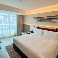 9/18/2023 tarihinde nozoziyaretçi tarafından DoubleTree by Hilton Bangkok Ploenchit'de çekilen fotoğraf